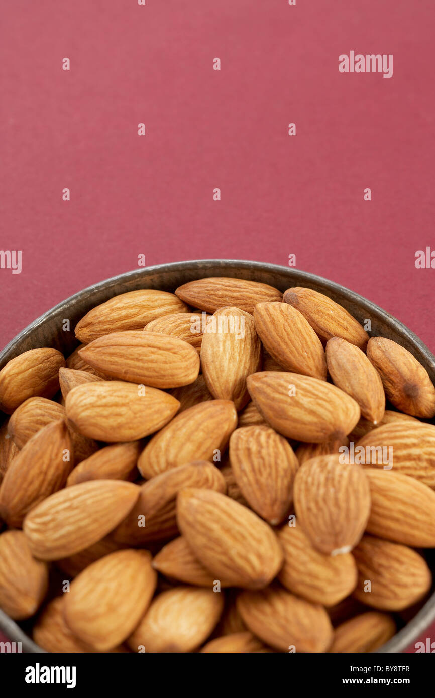 Almonds with and without skin hires stock photography and images Alamy