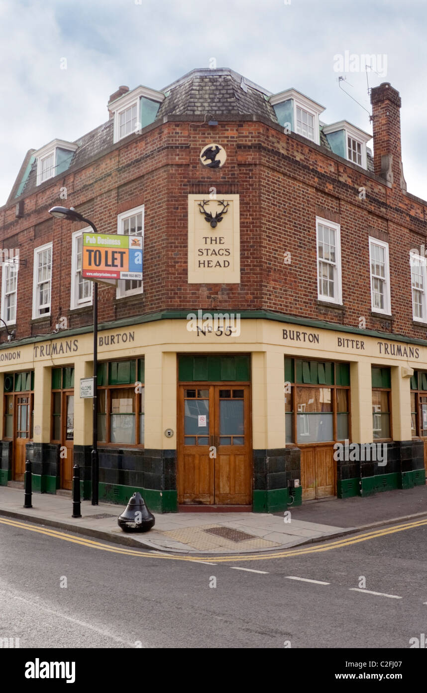pub in Dalston Hackney Stock Photo Alamy