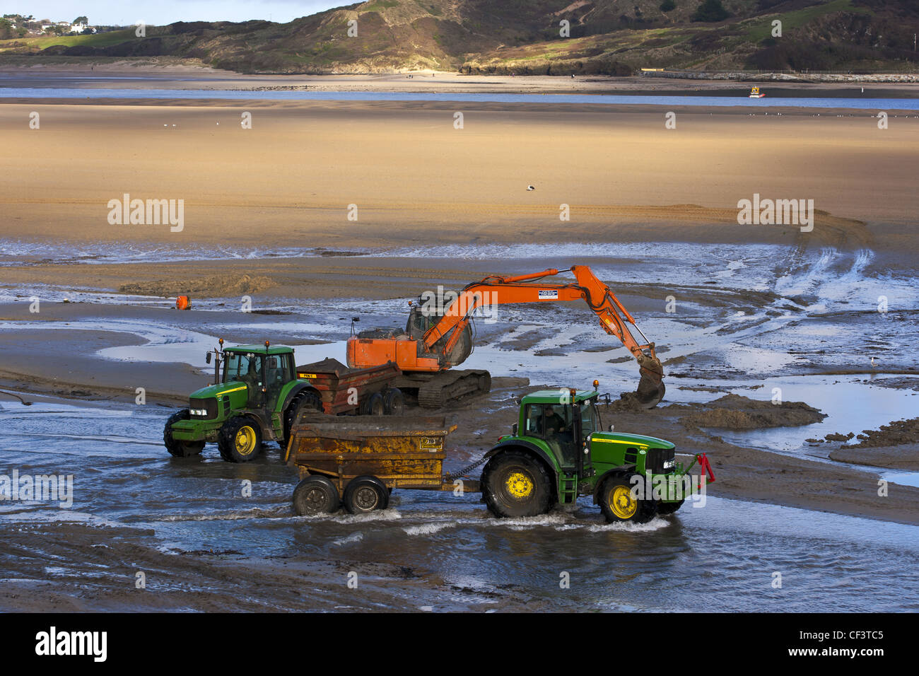 Dredging the harbour padstow hires stock photography and images Alamy