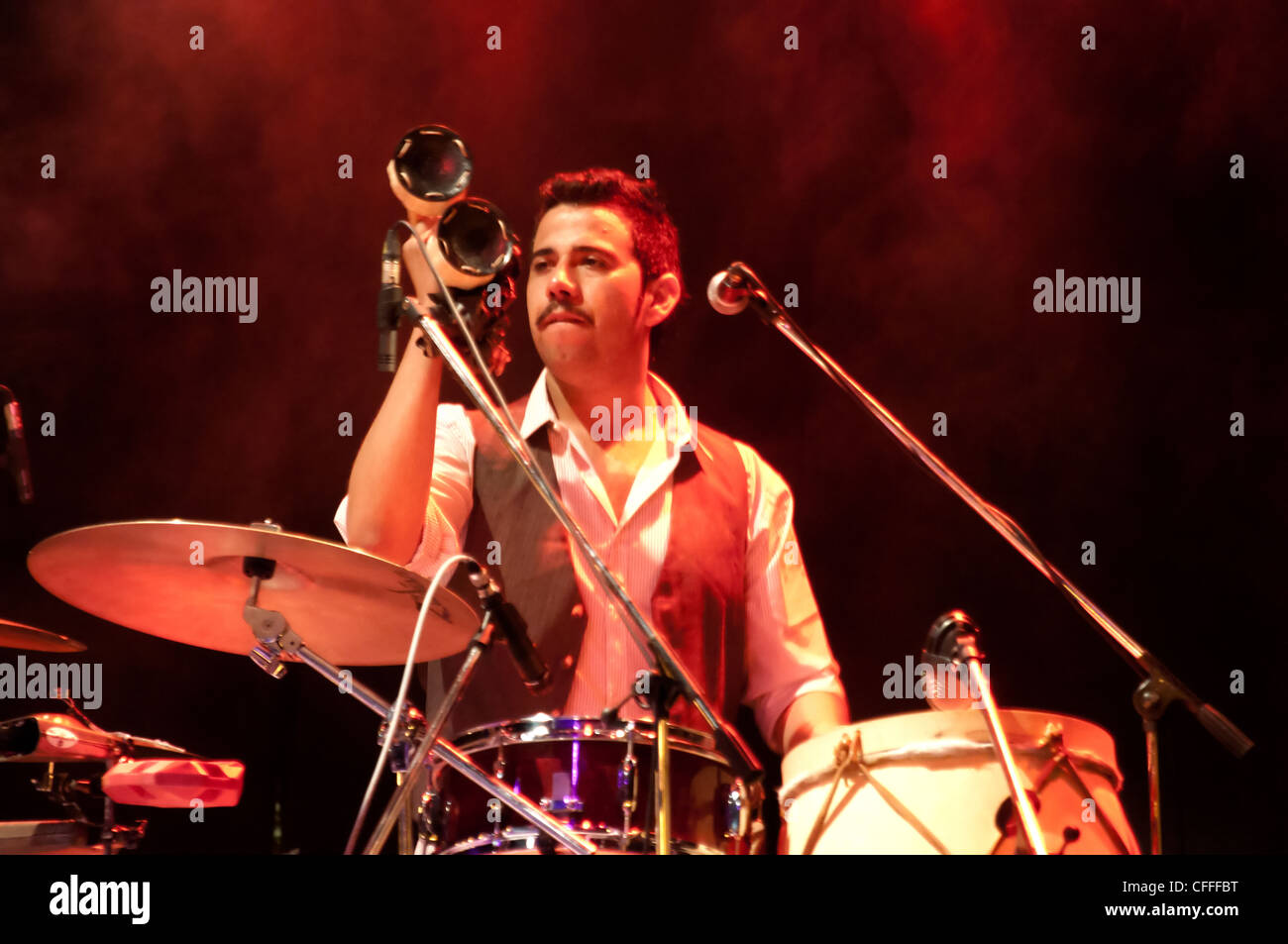 Folk drum hires stock photography and images Alamy