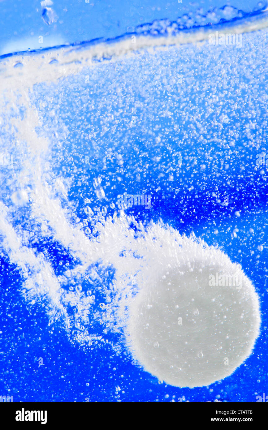 AN EFFERVESCENT TABLET Stock Photo Alamy