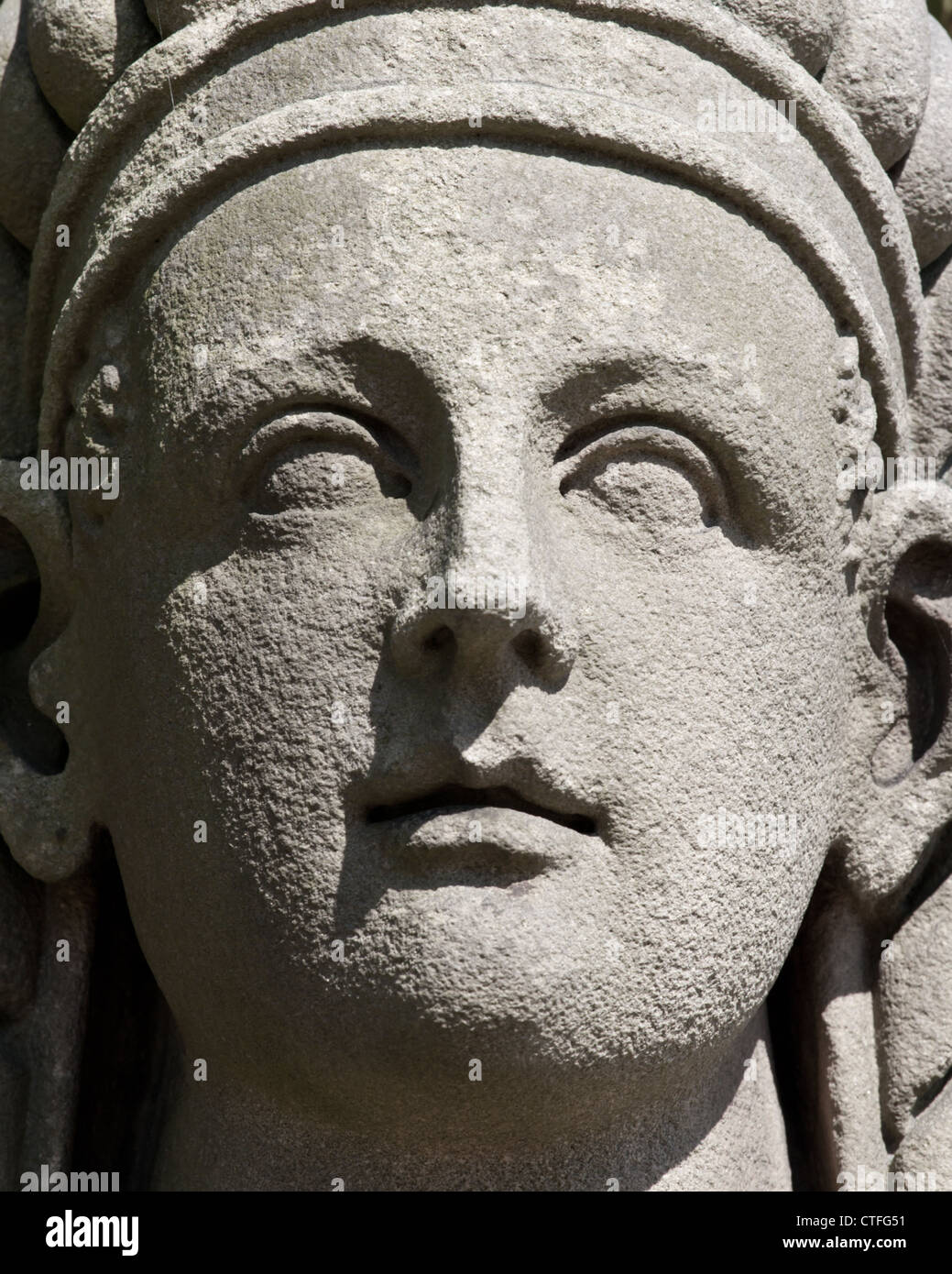 Stone with face hires stock photography and images Alamy