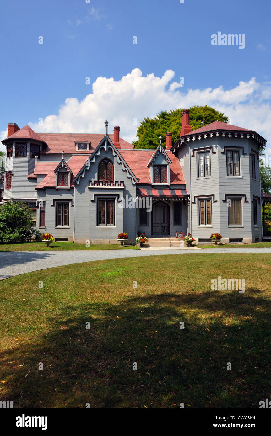 Kingscote mansion, Newport, Rhode Island, USA Stock Photo Alamy