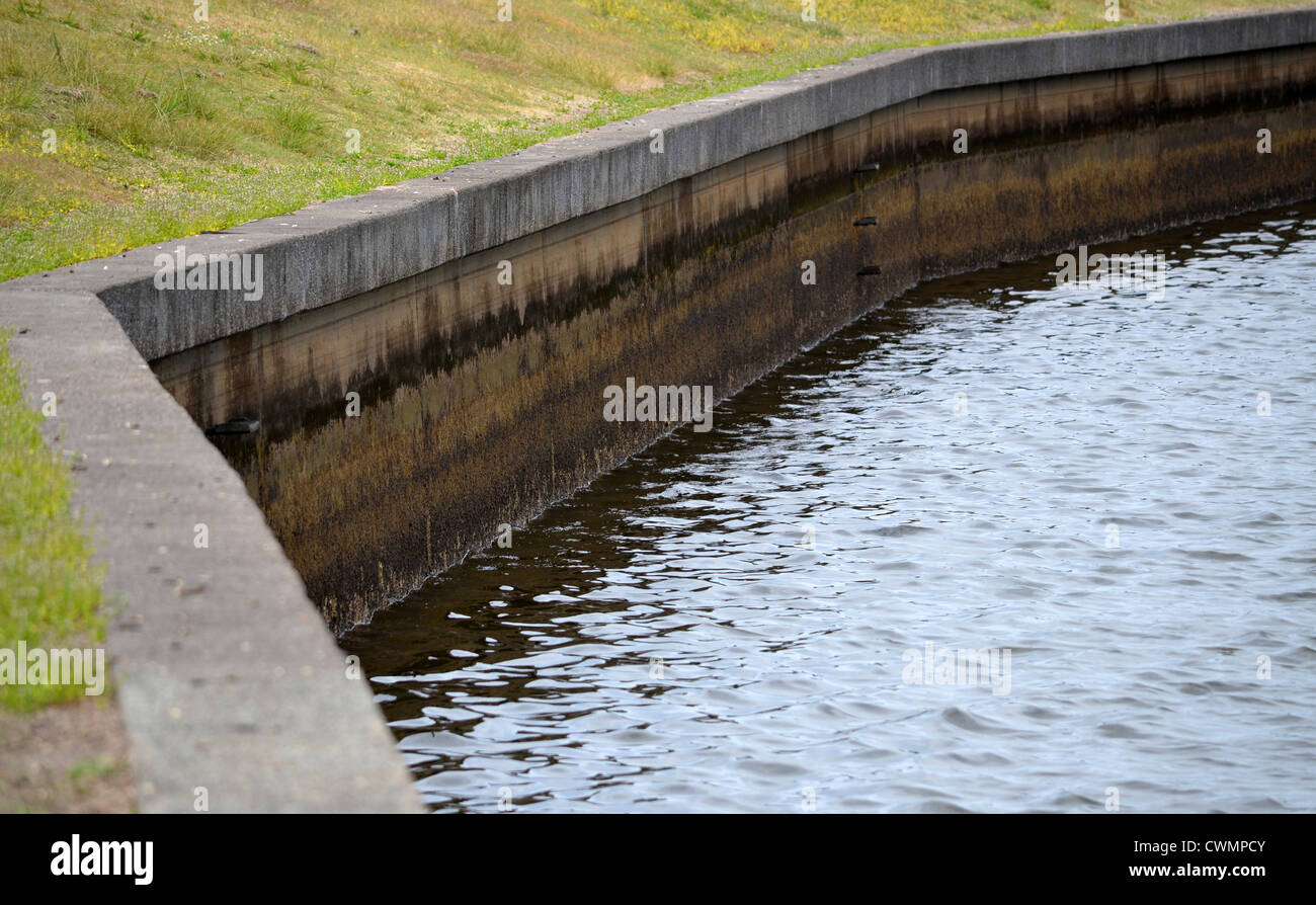 Canal wall Stock Photo 50243787 Alamy