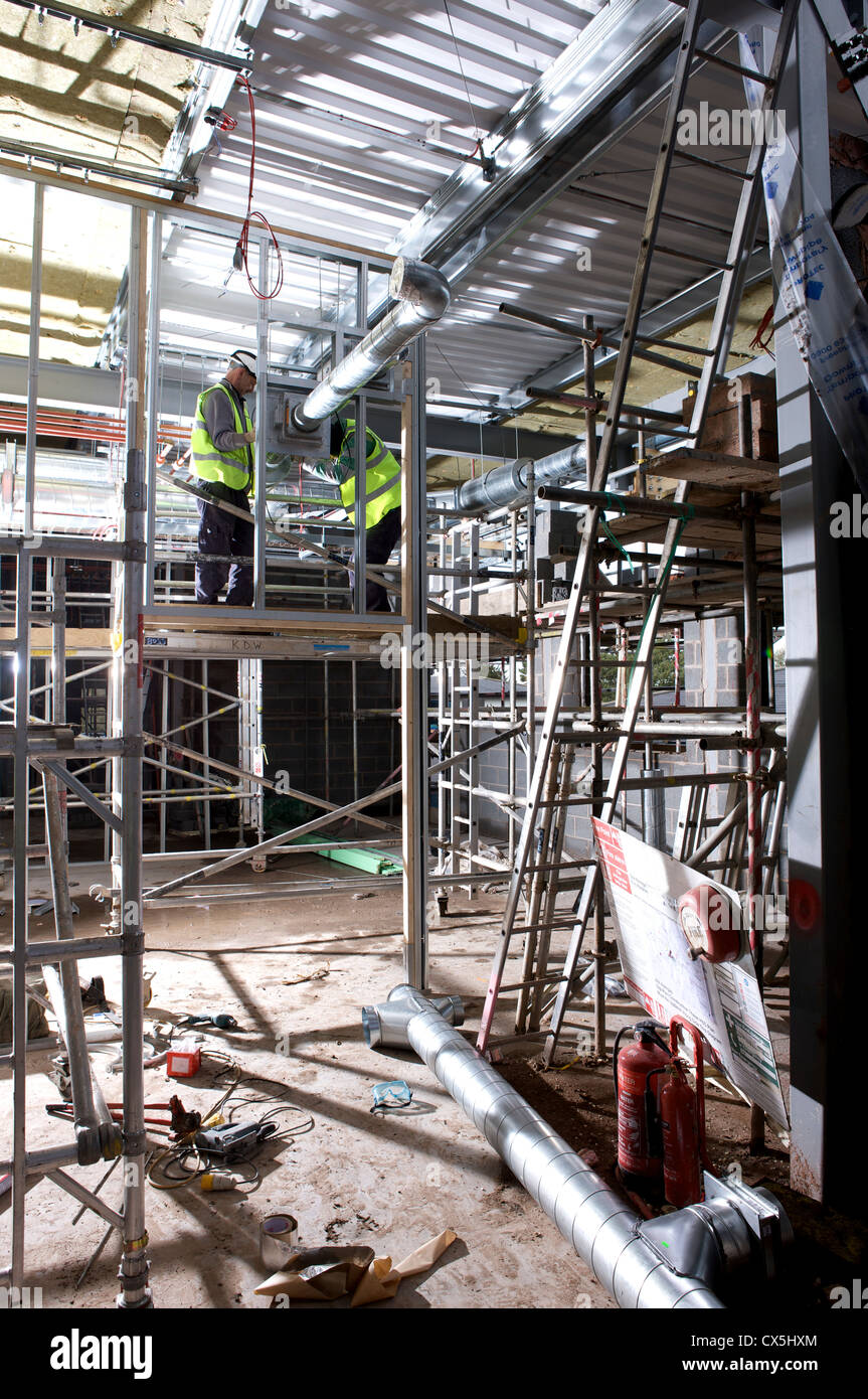 Hvac engineer hires stock photography and images Alamy