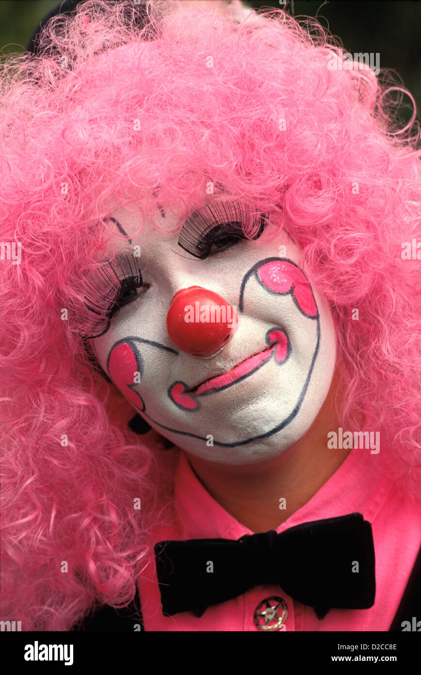 Clown entertainment circus carnival side show portrait color clown hi