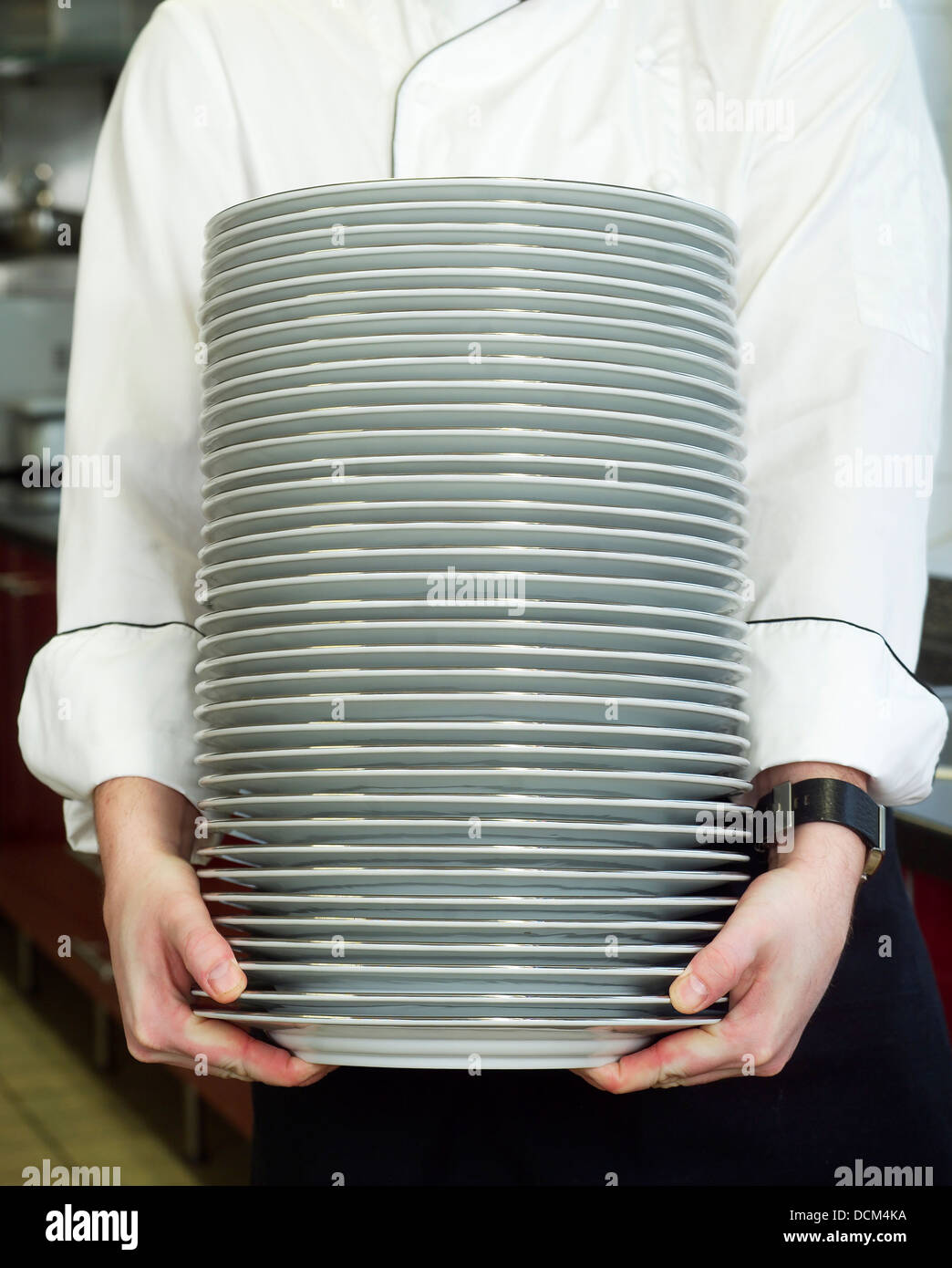 Stack of plates Stock Photo Alamy