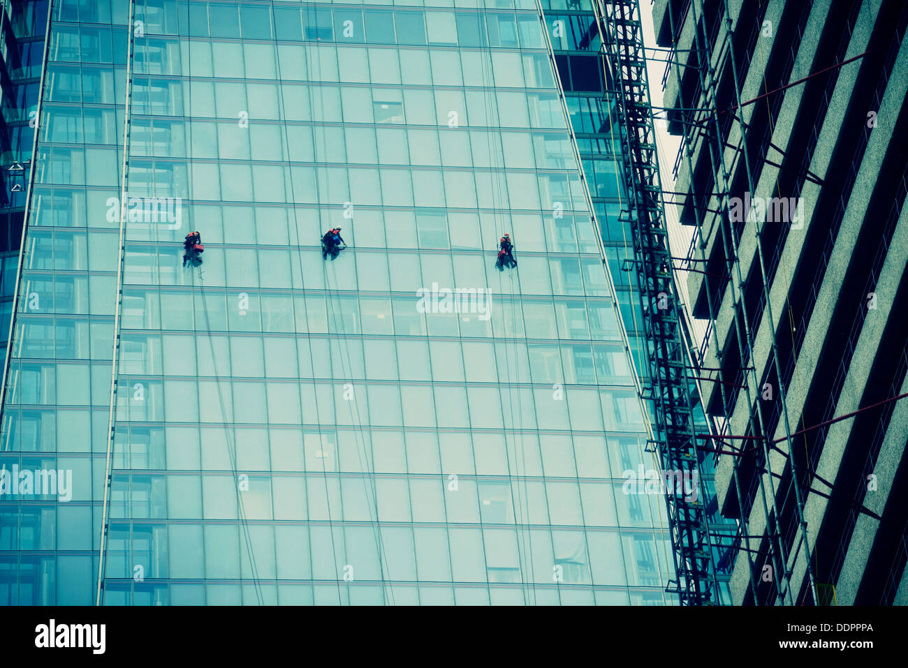 The Shard window cleaners Stock Photo Alamy