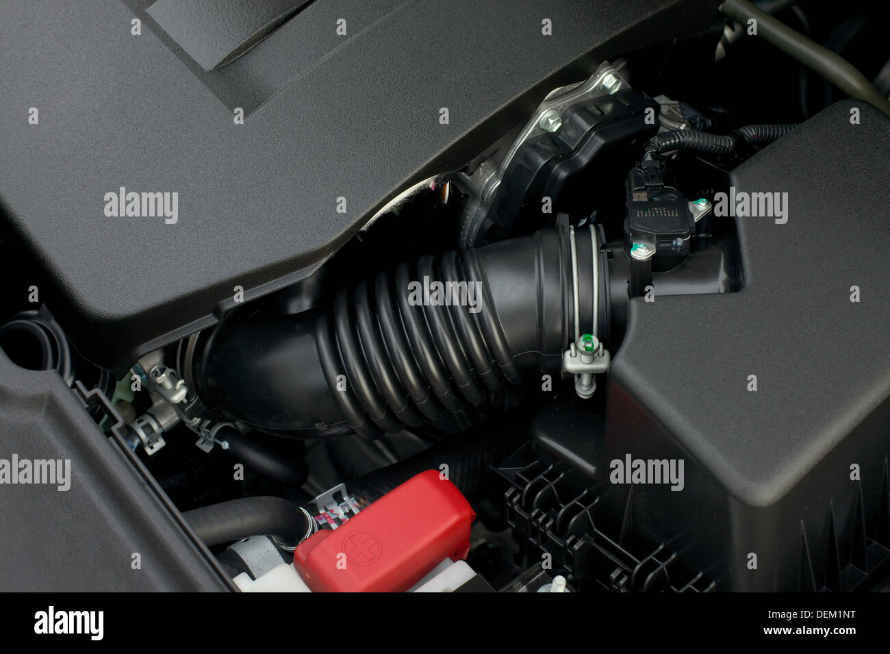 Plastic engine cover hires stock photography and images Alamy