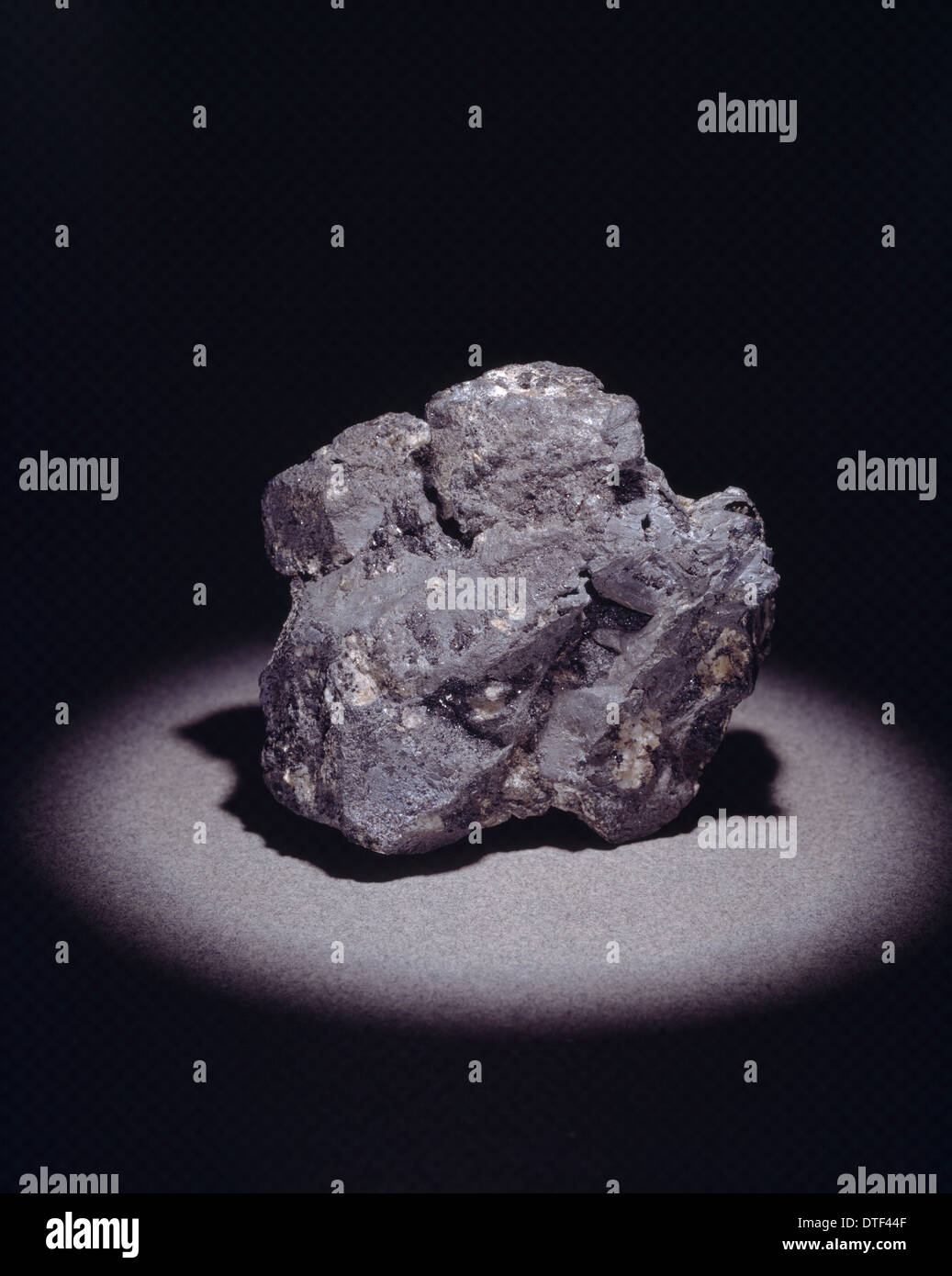 Lead metal hires stock photography and images Alamy