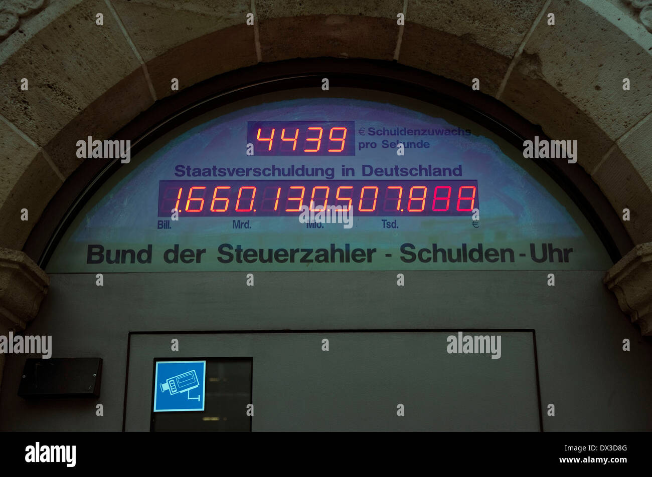 National Debt Clock Stock Photos & National Debt Clock Stock Images Alamy