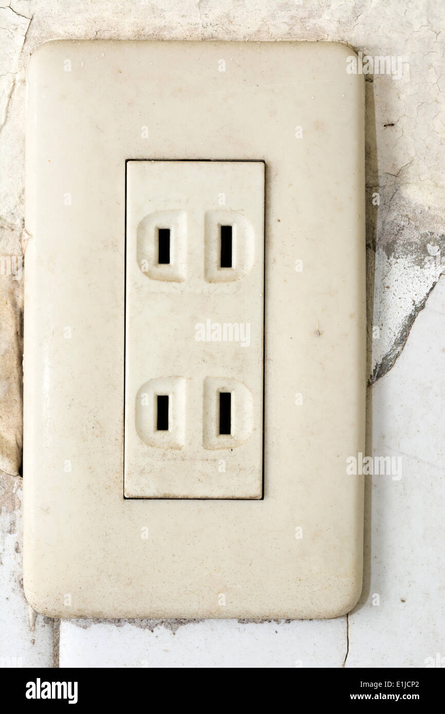 Outlet socket hires stock photography and images Alamy