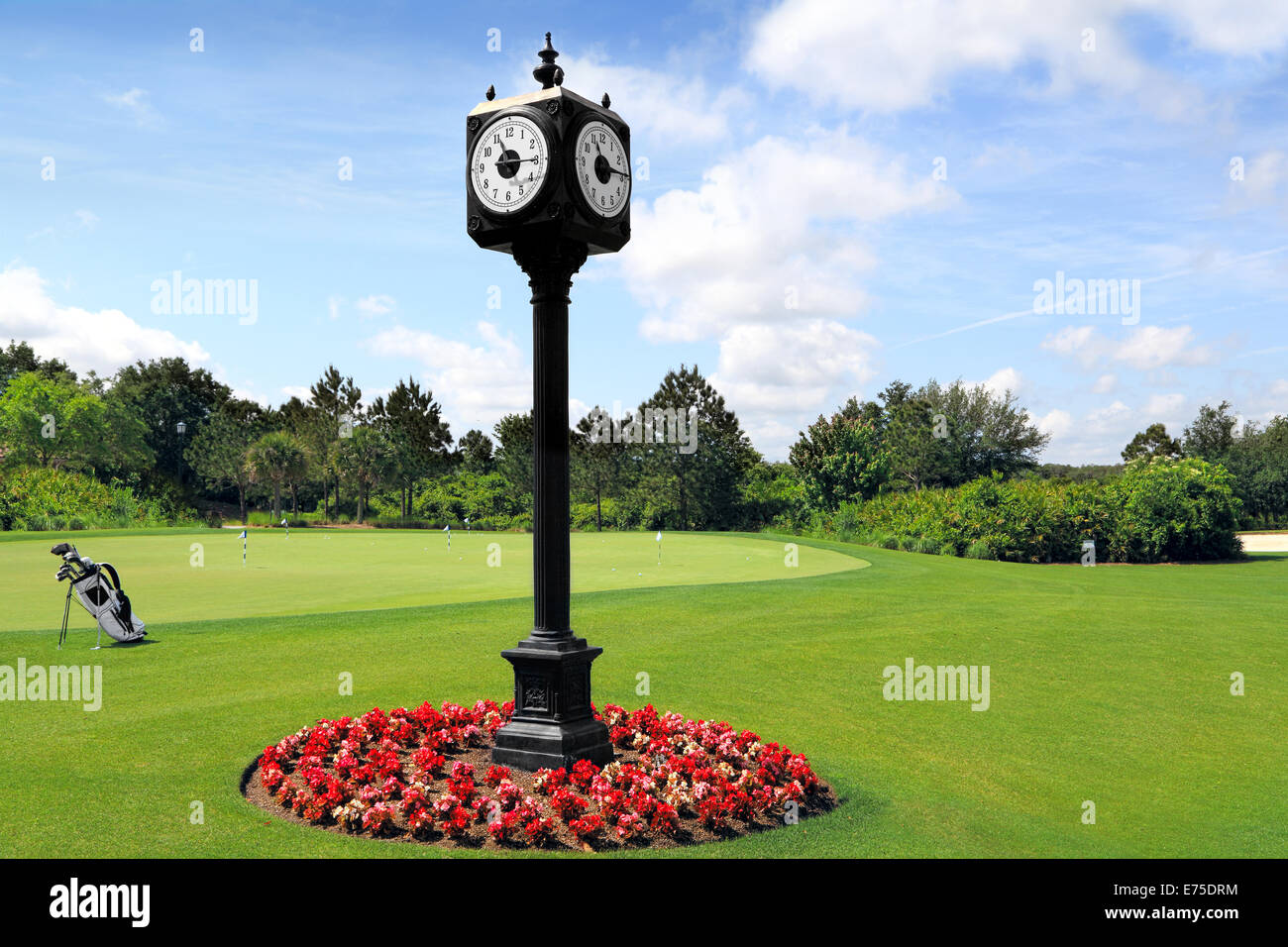 Outdoor antique pole clock hires stock photography and images Alamy