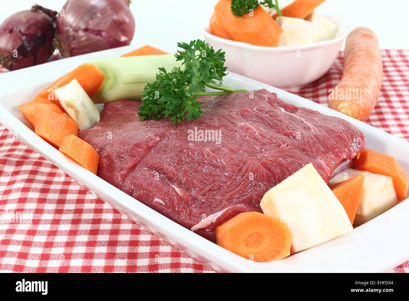 Quality lean beef hires stock photography and images Alamy
