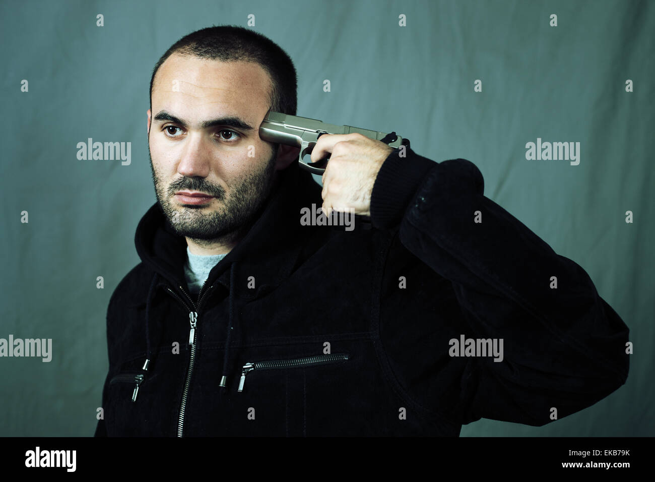 Gun to head hires stock photography and images Alamy