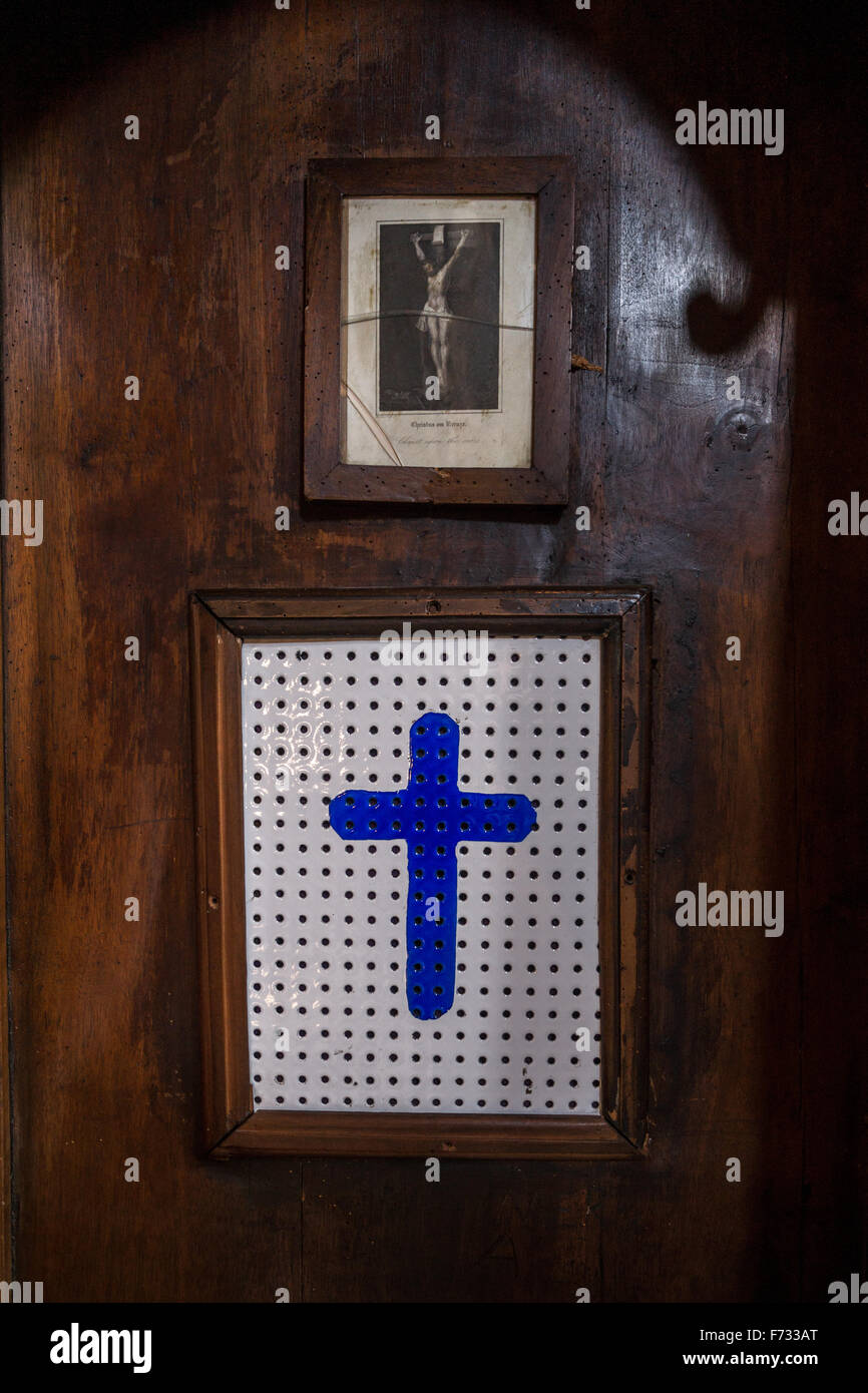 Confession booth and catholic hires stock photography and images Alamy