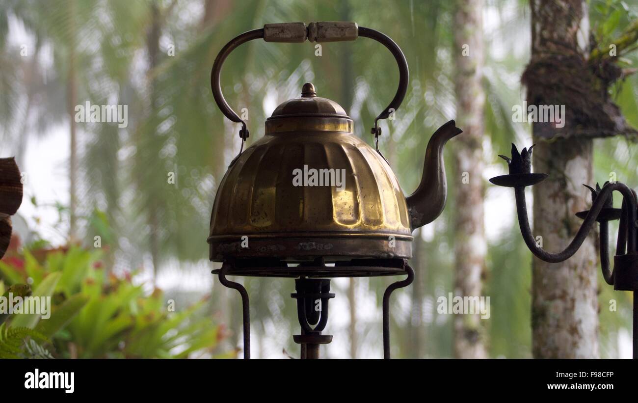 Brass teapot hires stock photography and images Alamy
