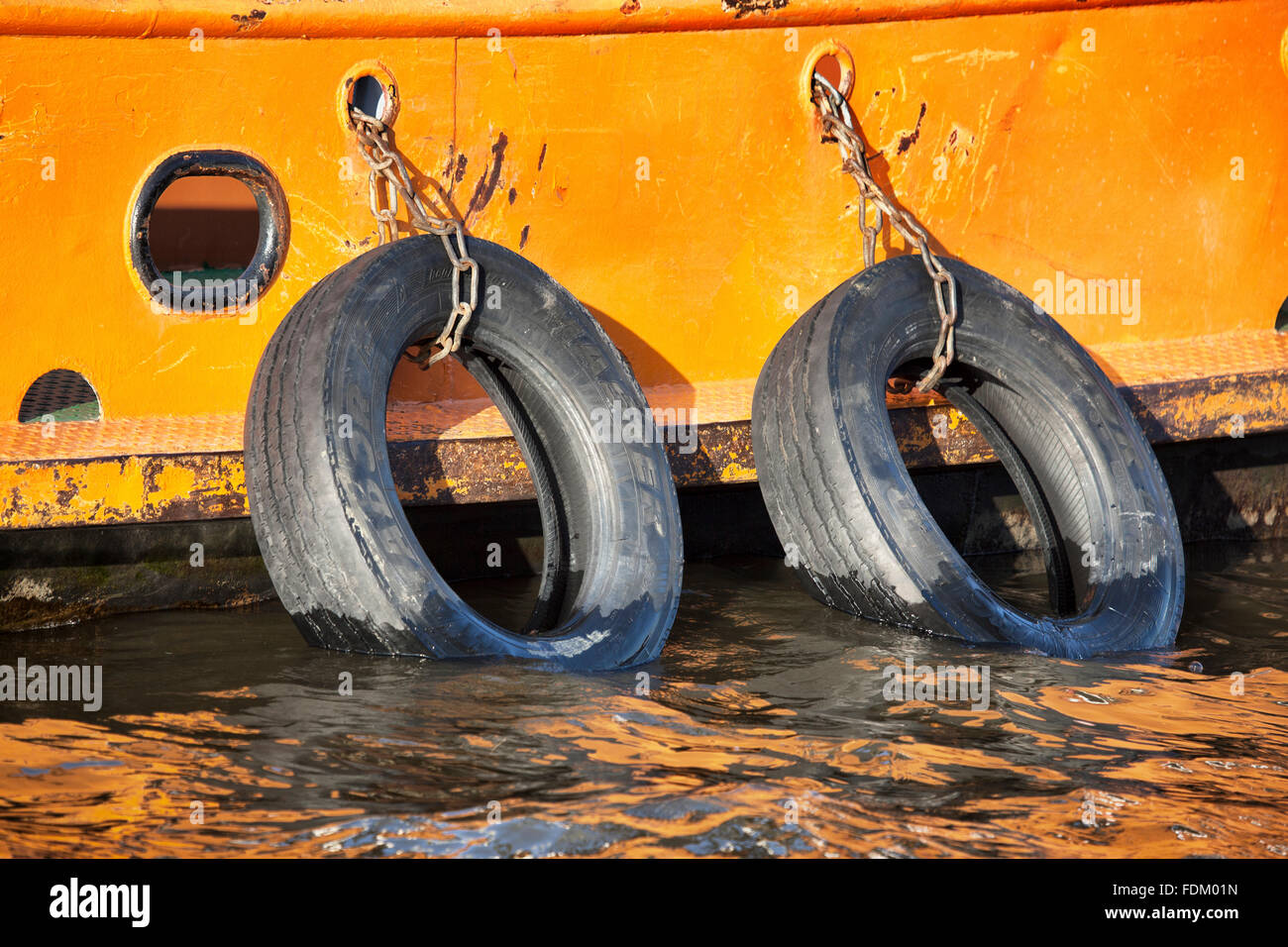 Tyre Tire Fender Ship High Resolution Stock Photography and Images Alamy