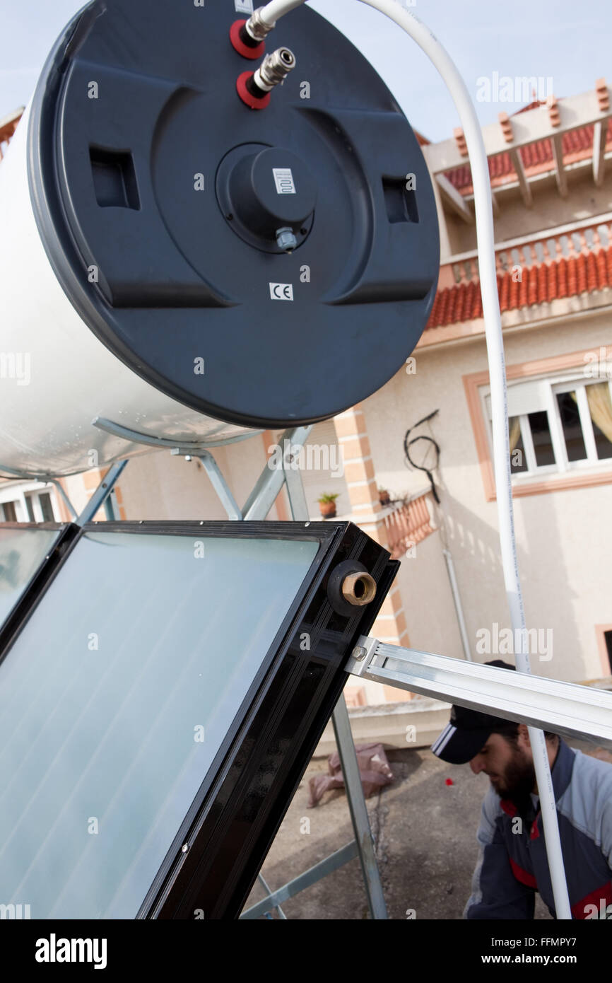 Solar tank hires stock photography and images Alamy