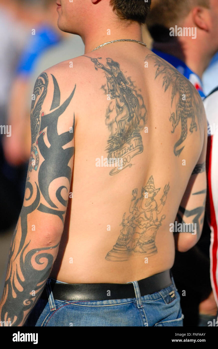Page 20 - Arms With Tattoos High Resolution Stock Photography And Images - Alamy 1390_x_870_jpg