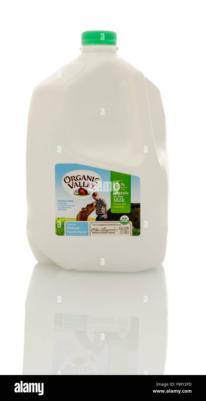 Two percent milk label hires stock photography and images Alamy