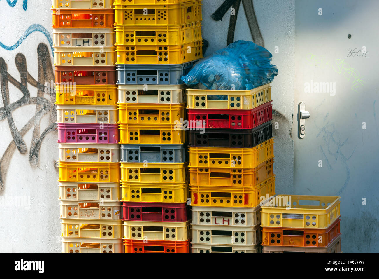 Empty crates for bread Stock Photo Alamy
