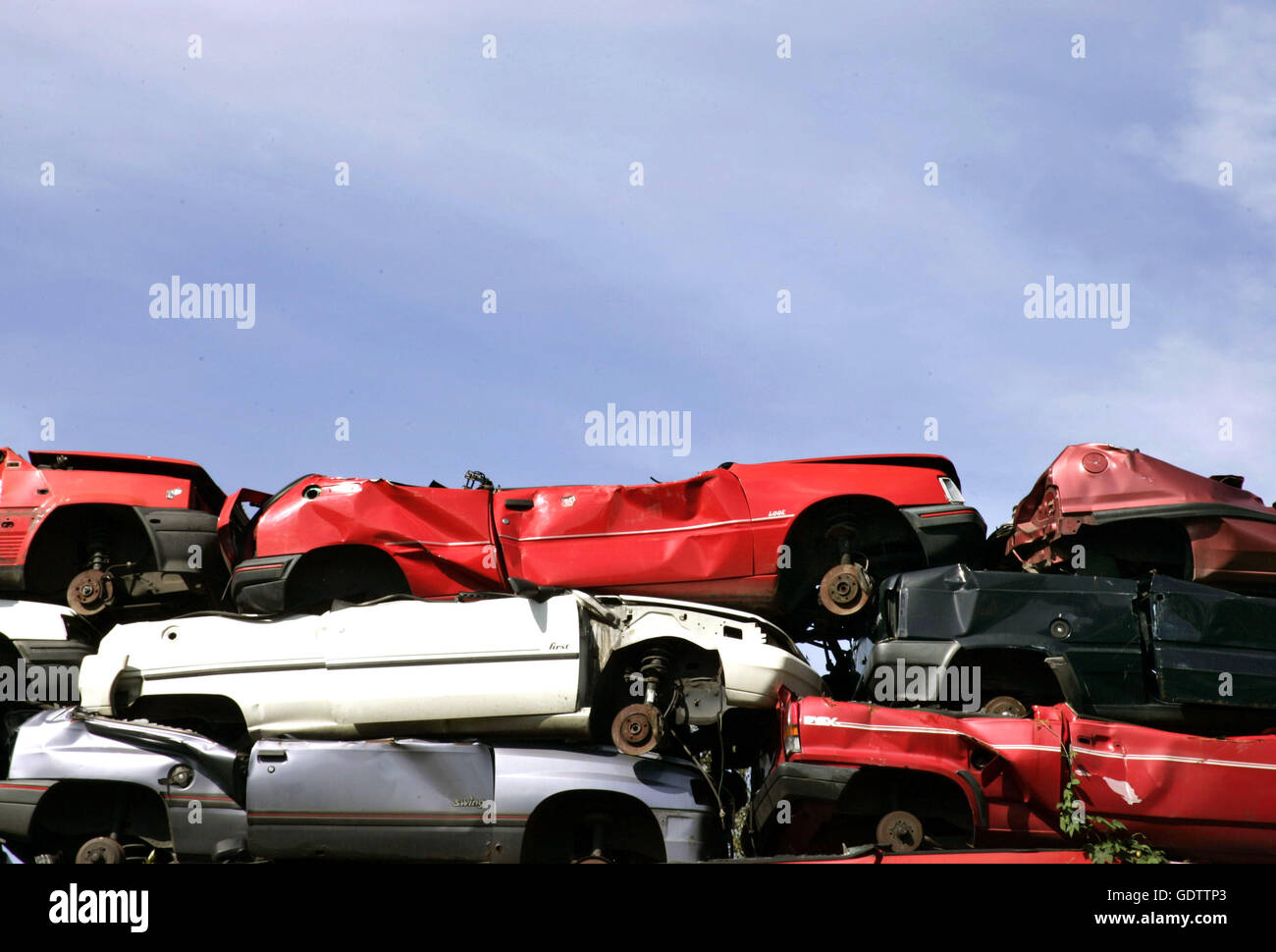 Car junkyard scrap yard germany hires stock photography and images Alamy