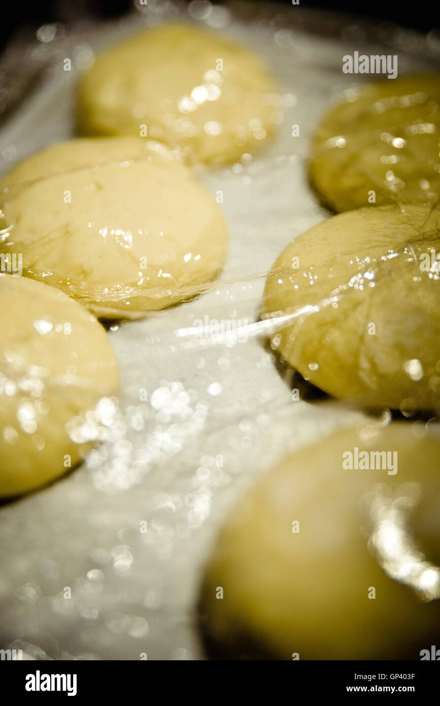 Bread dough resting hires stock photography and images Alamy