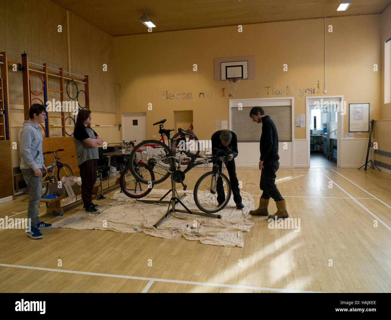 Cycle maintenance Stock Photo Alamy