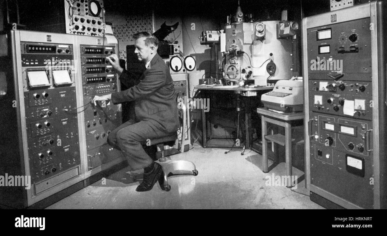 Electron microprobe hires stock photography and images Alamy