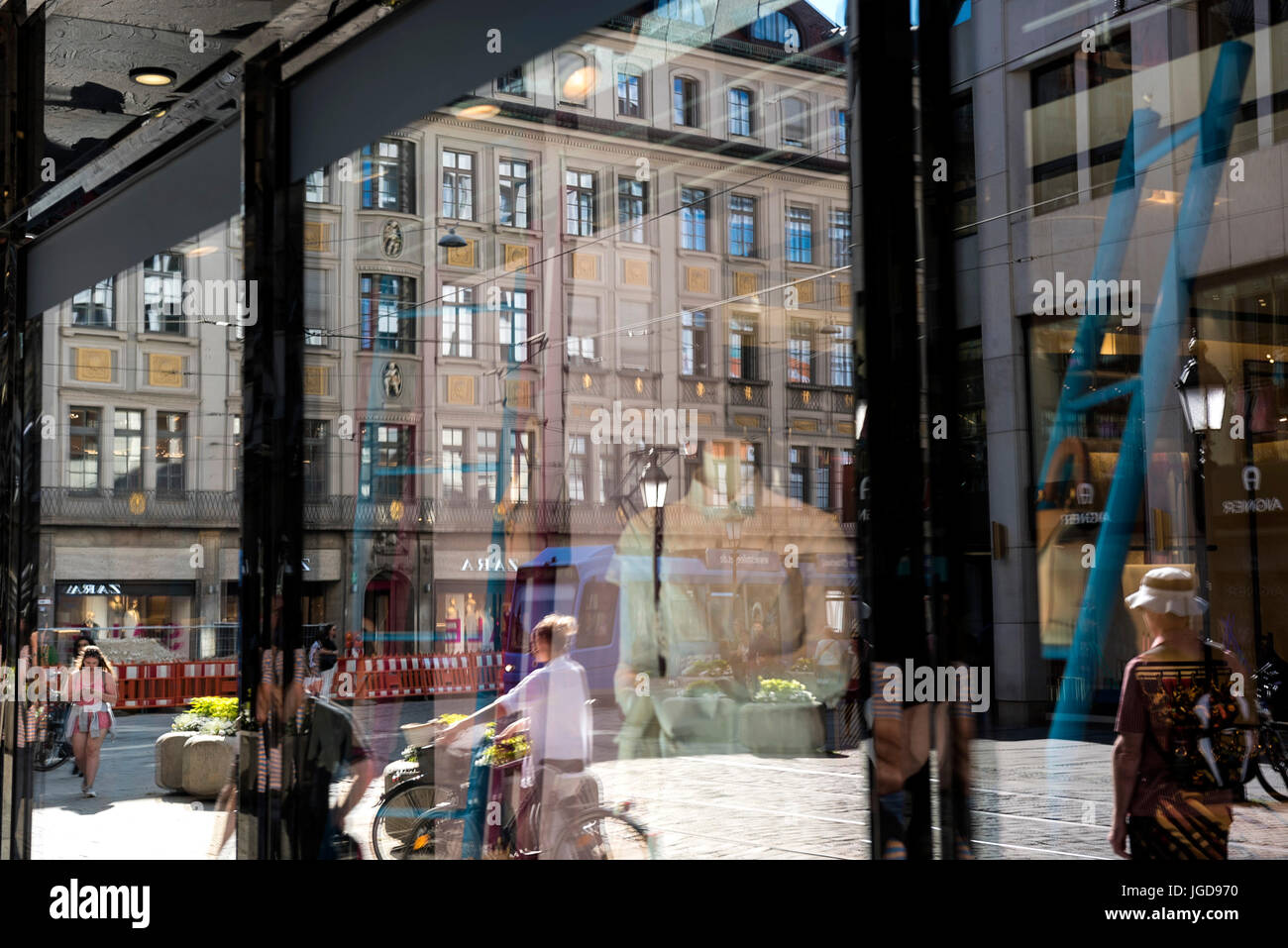 Shopping Munich Reflection, Germany Stock Photo Alamy
