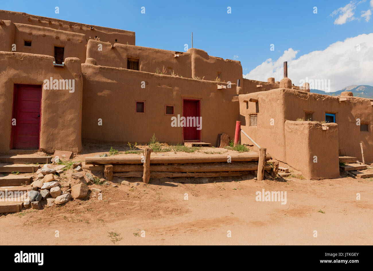 Adobe mud house new mexico hires stock photography and images Alamy
