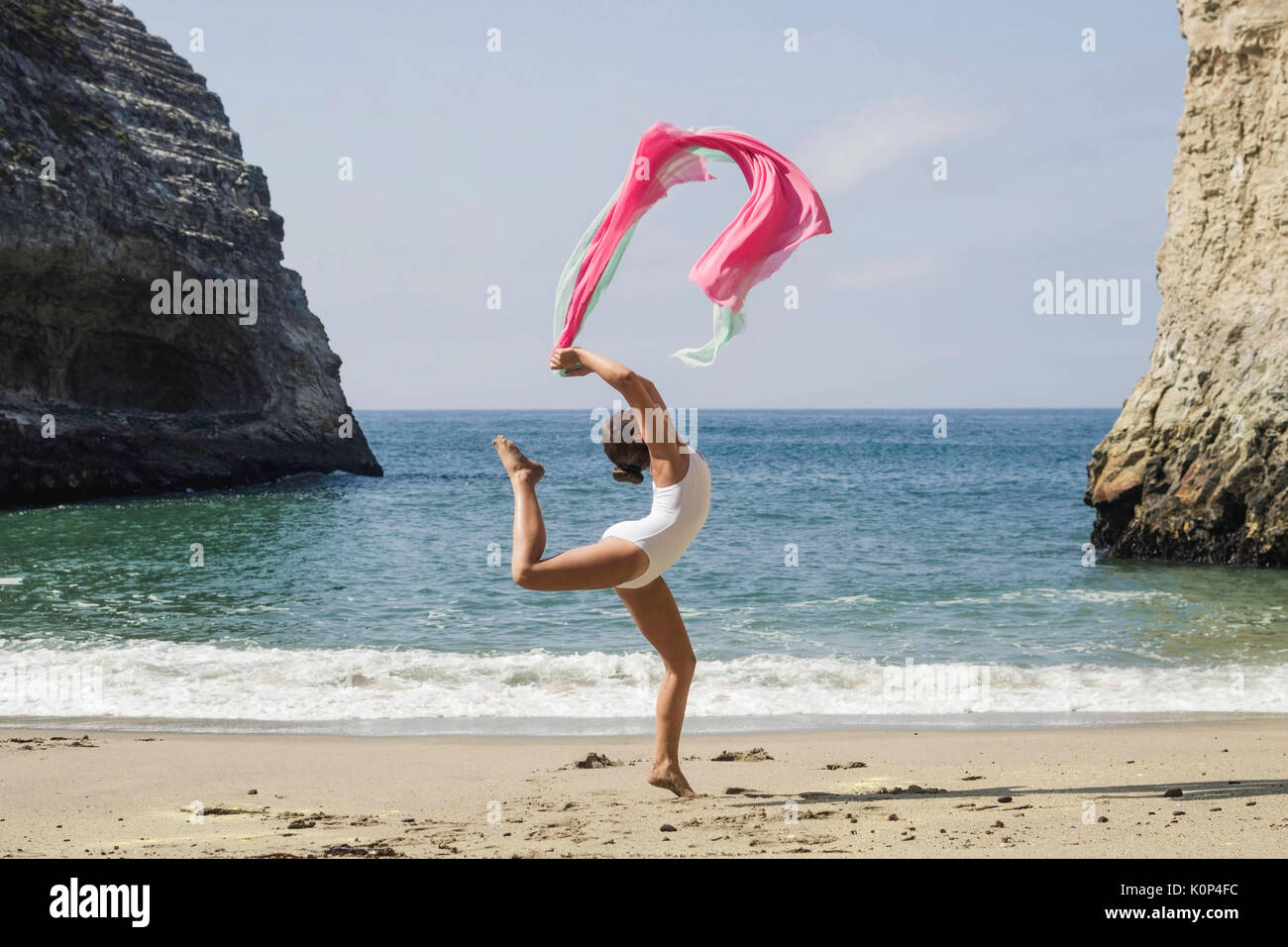 Dancing ballet hires stock photography and images Alamy