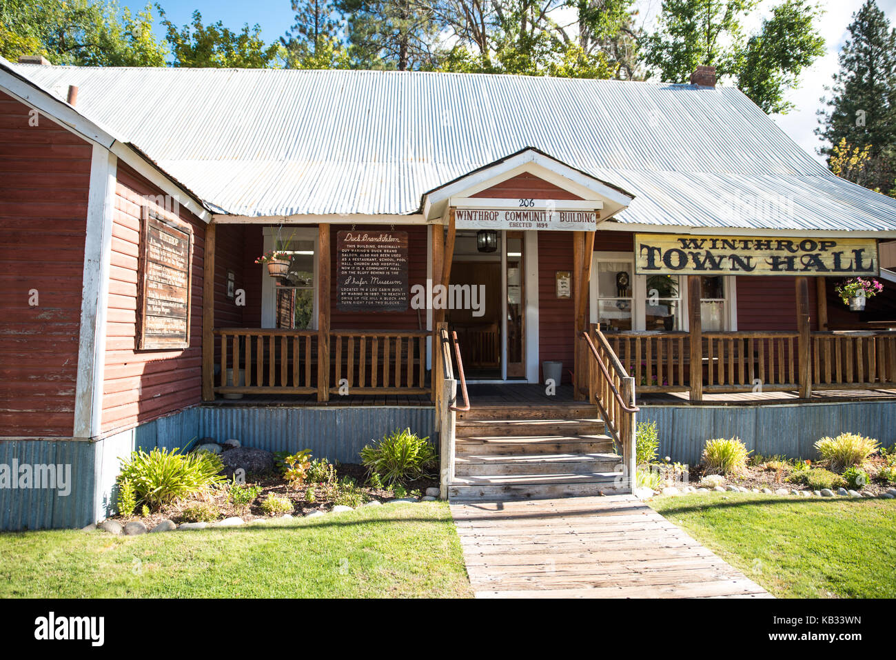 Winthrop Town Hall Stock Photo Alamy