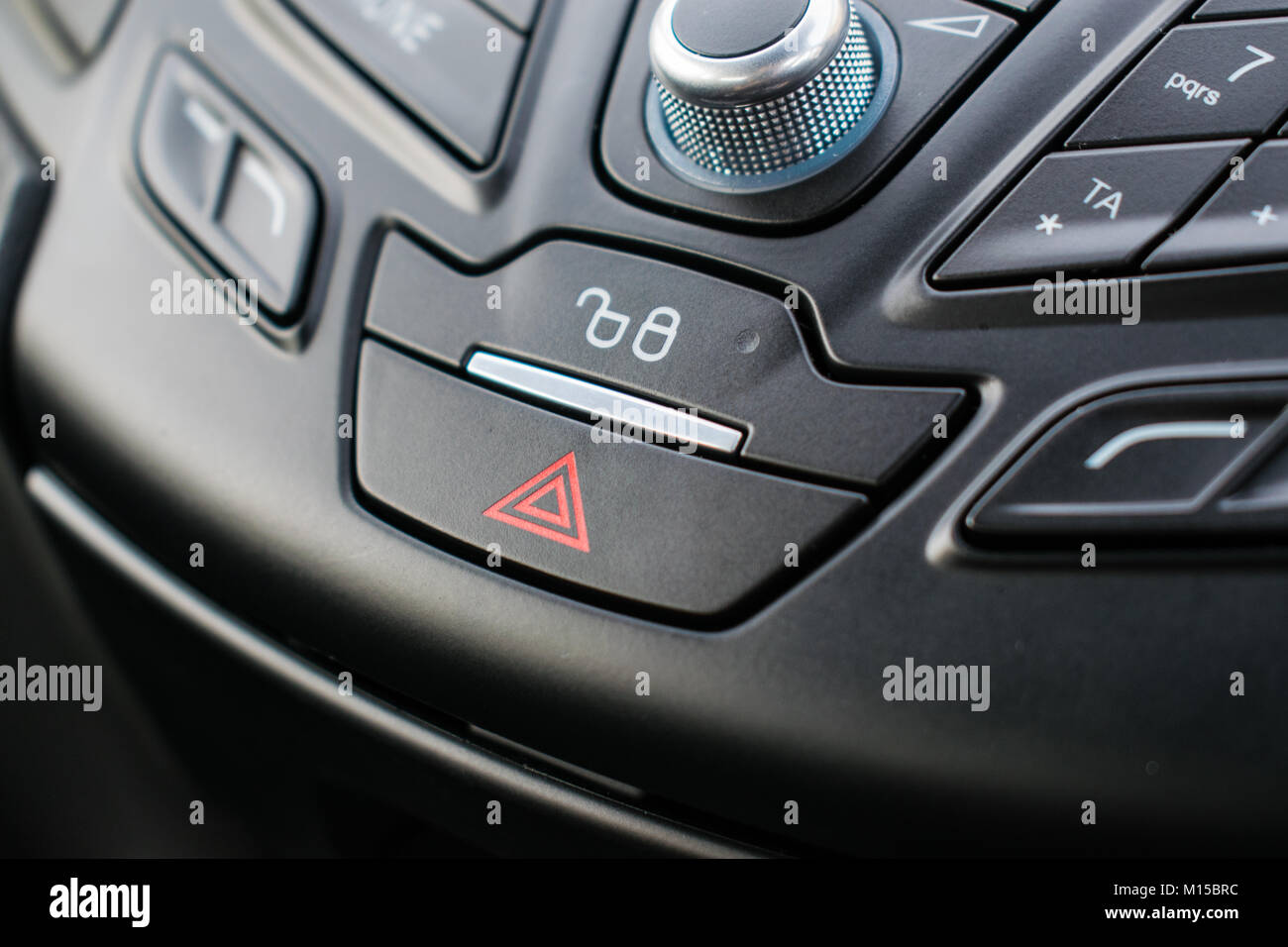 Dashboard warning lights hires stock photography and images Alamy