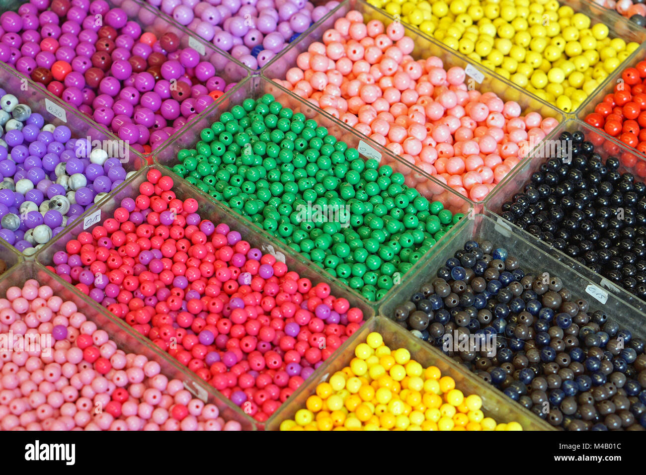 Plastic beads hires stock photography and images Alamy