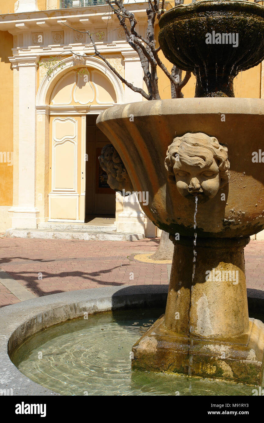 Fountain head hires stock photography and images Alamy