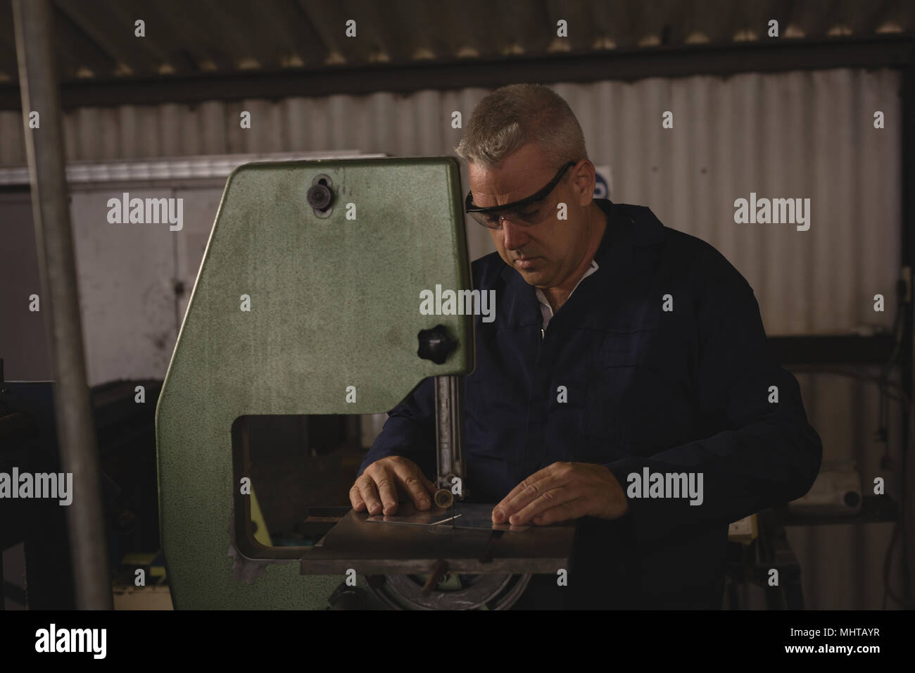 Aircraft parts hires stock photography and images Alamy