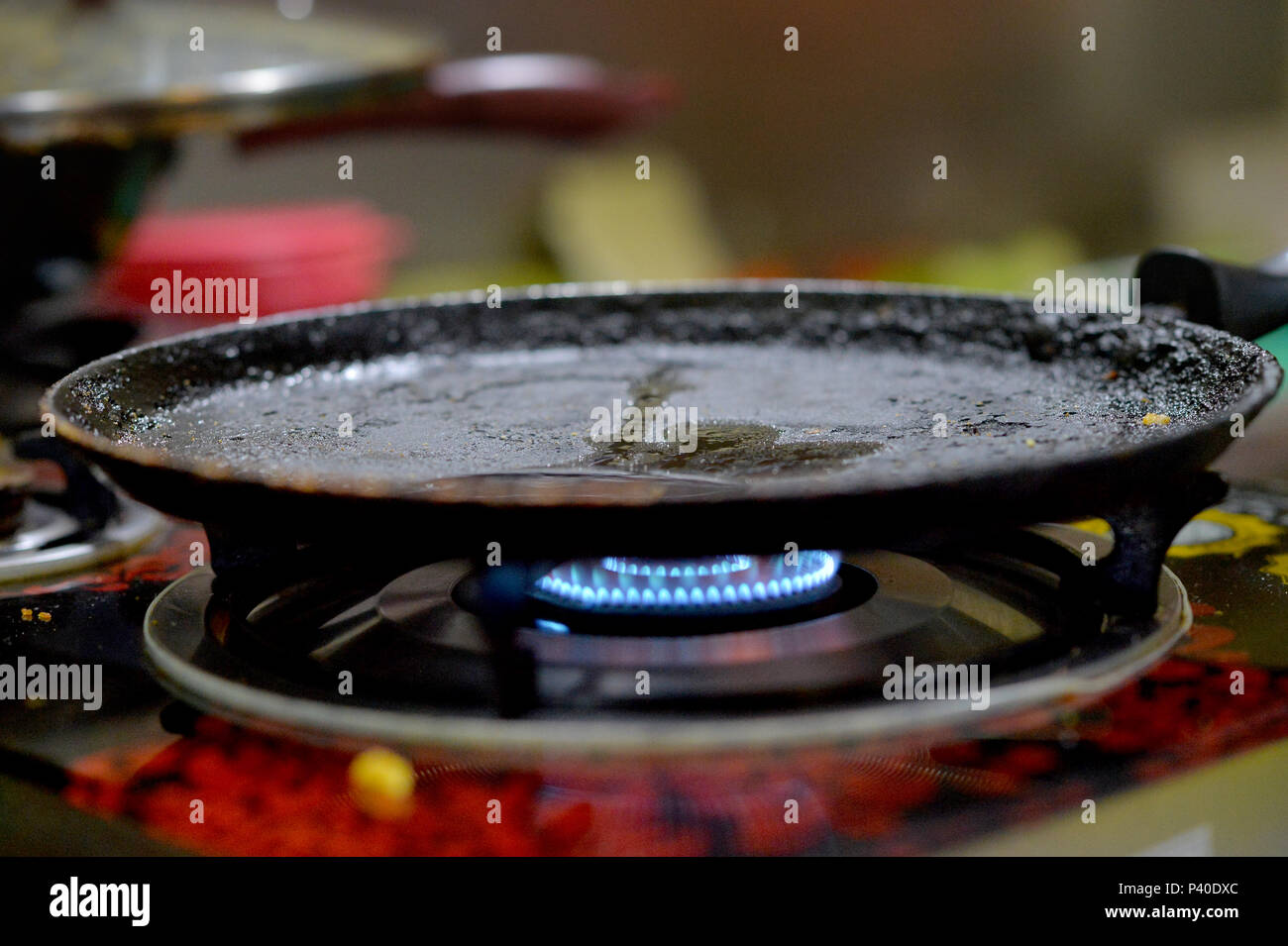 frying pan heating Stock Photo Alamy