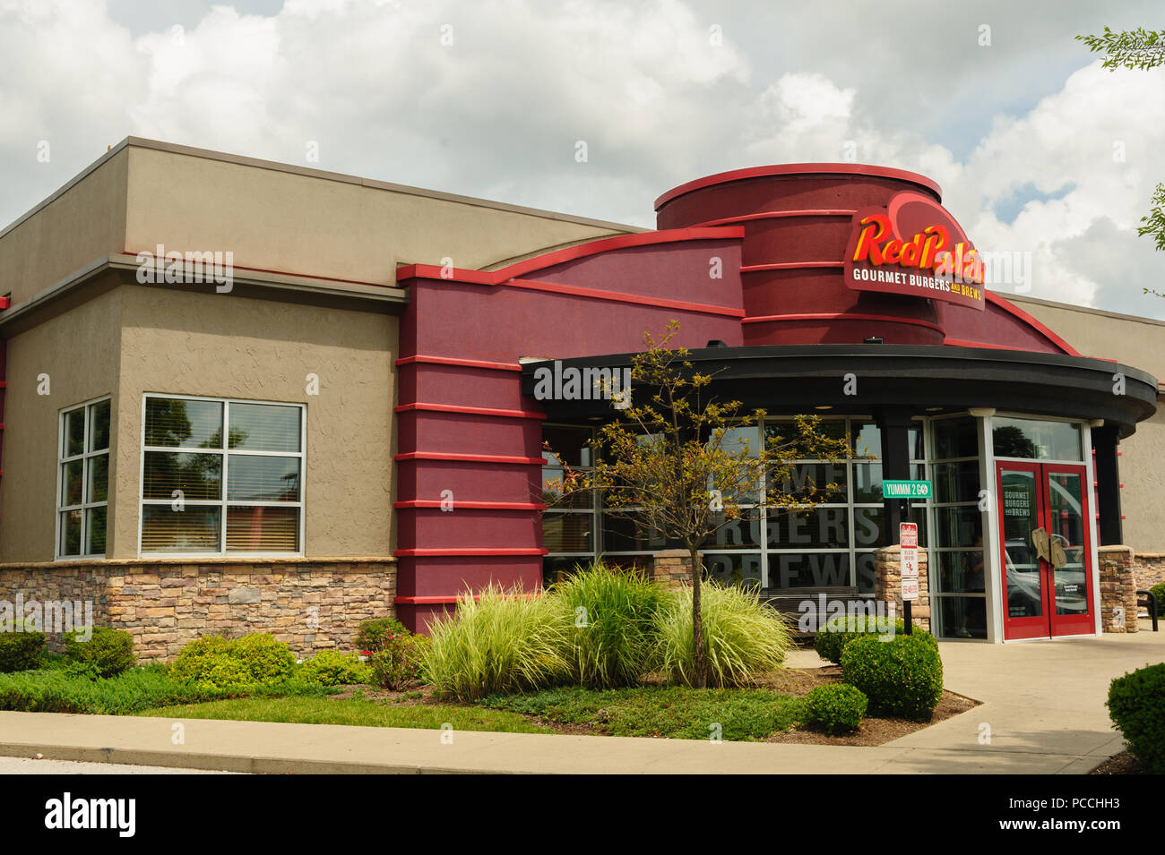 Red robin restaurant hires stock photography and images Alamy