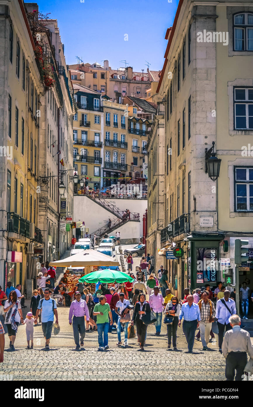 Shopping downtown lisbon hires stock photography and images Alamy