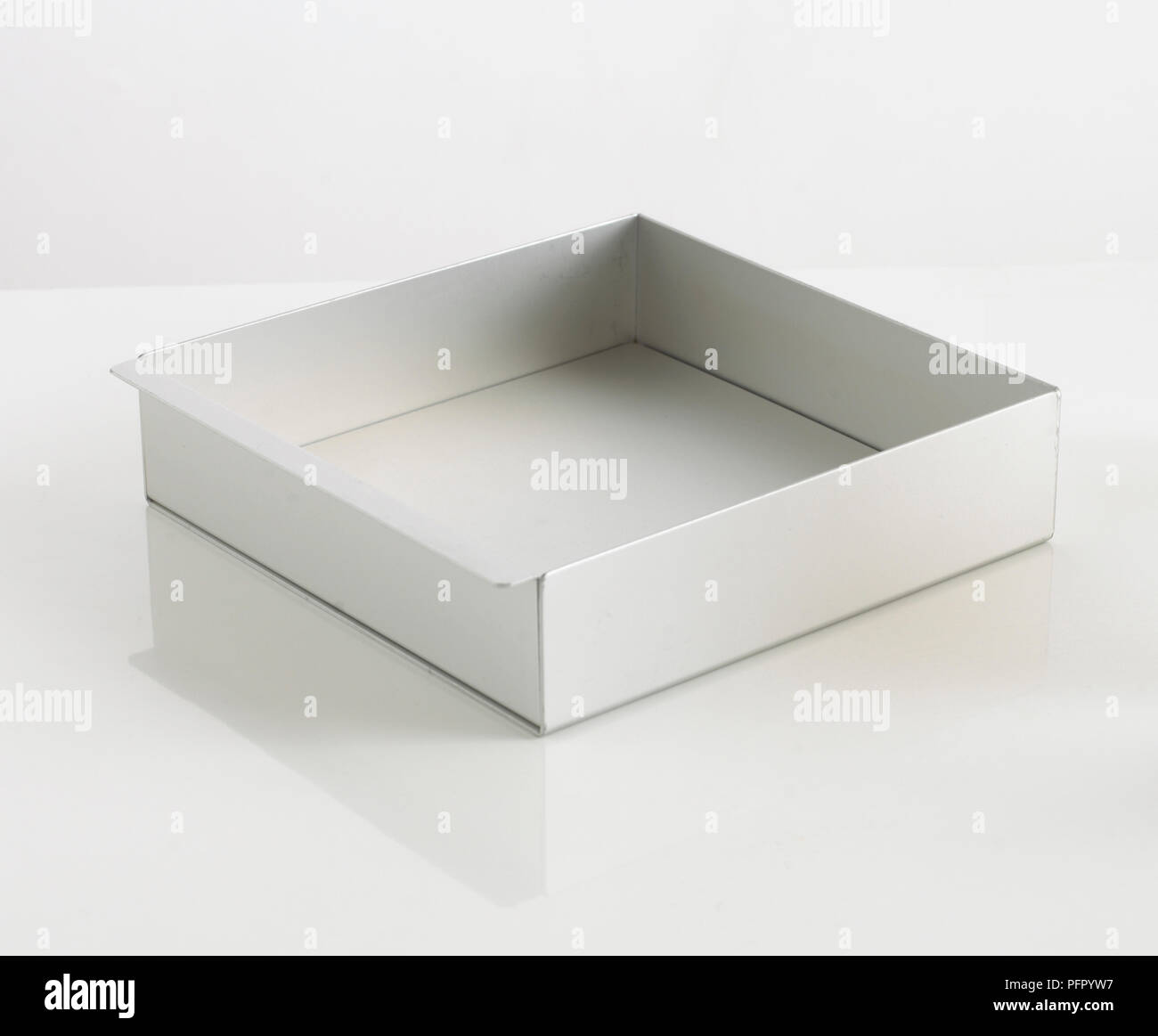 Square cake tin Stock Photo Alamy