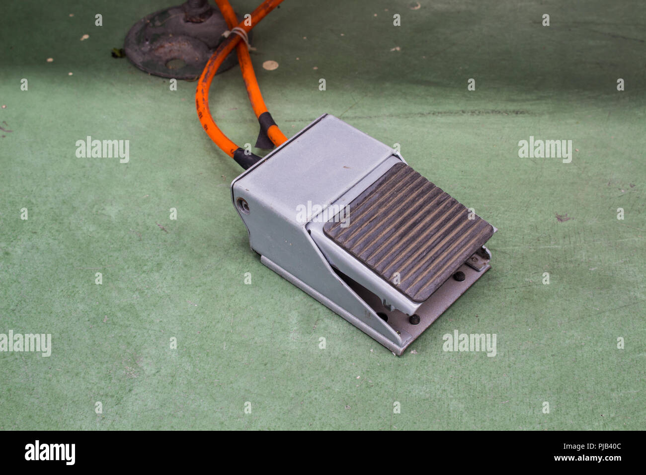 Pneumatic foot switch hires stock photography and images Alamy