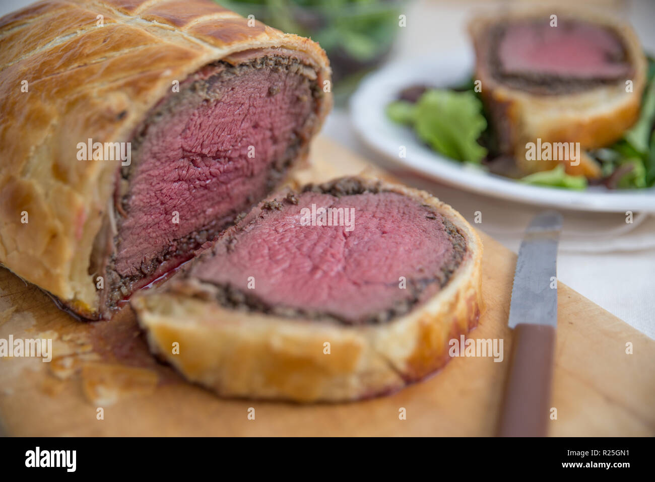 Pie Beef Wellington Stock Photo Alamy