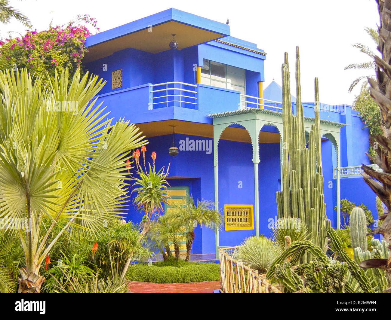 blue house in marrakech Stock Photo Alamy