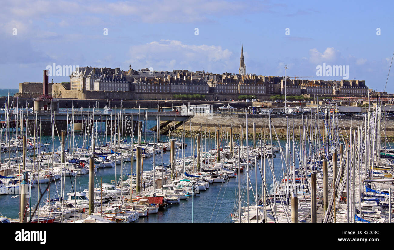 Â saint malo marina Stock Photo Alamy