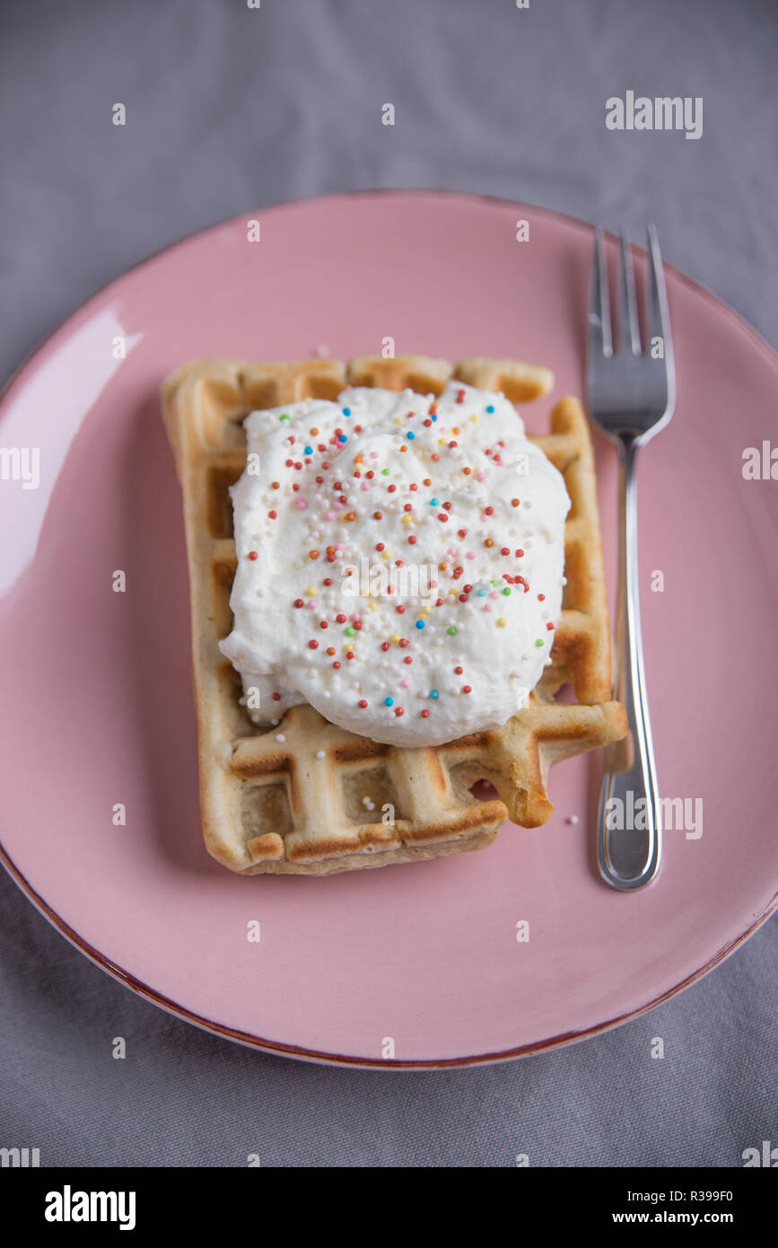 American soul food chicken and waffles hires stock photography and