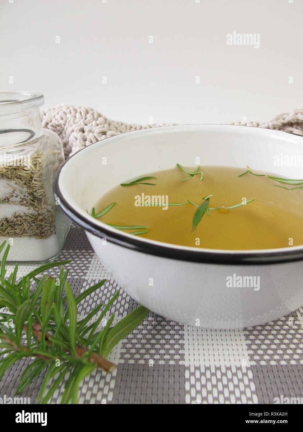 rosemary bath Stock Photo Alamy