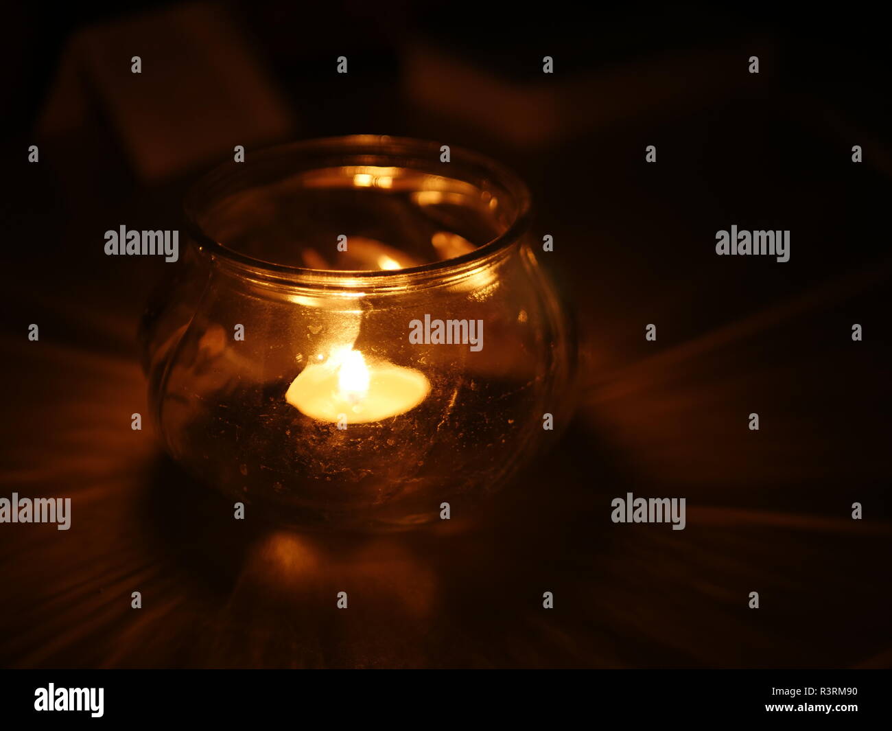 christmas candle light Stock Photo Alamy