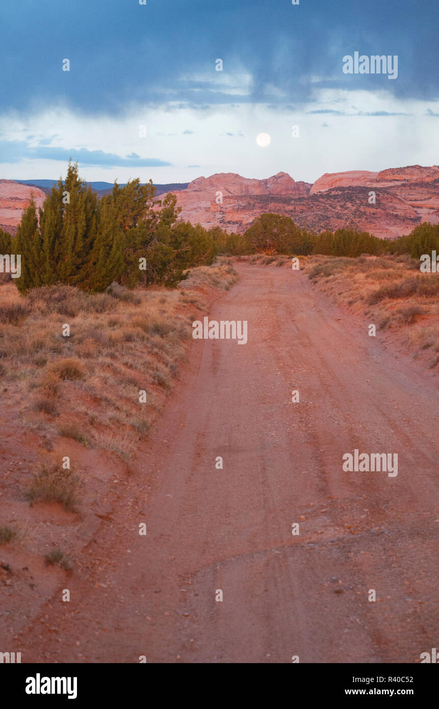 Utah Sunrise and Full Moon Stock Photo Alamy